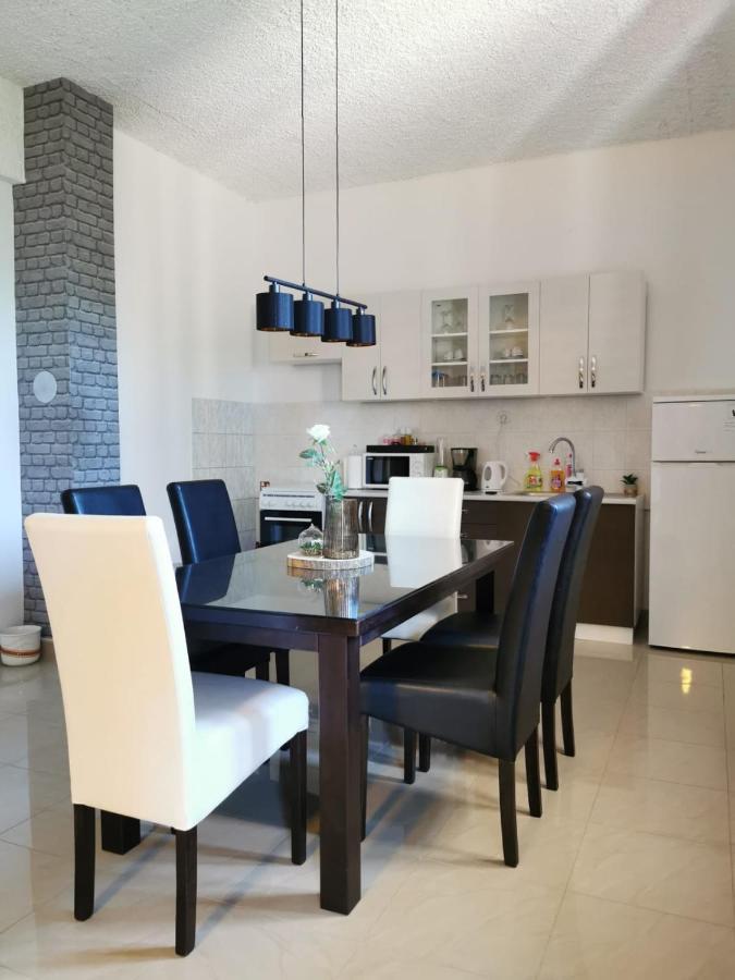 Priska Apartment Kaštela 外观 照片