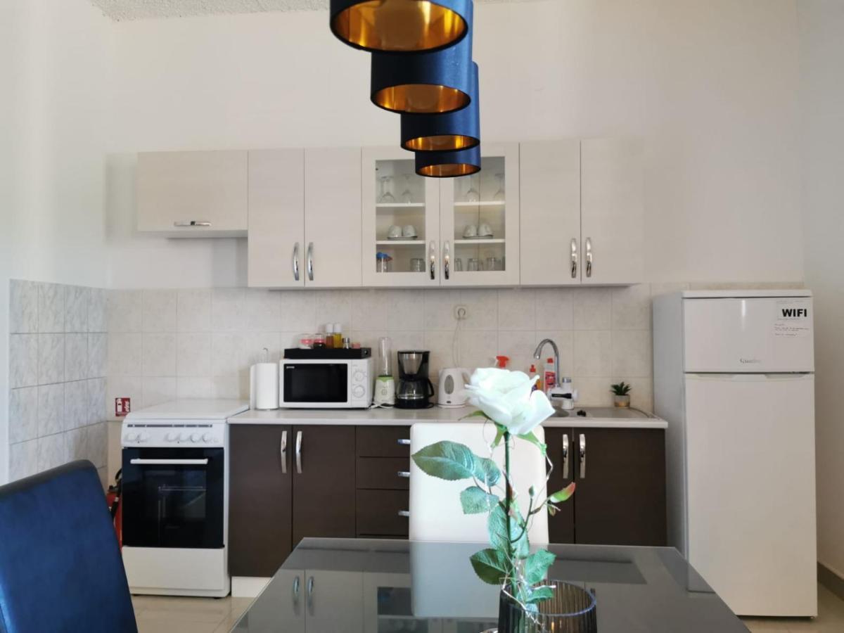 Priska Apartment Kaštela 外观 照片