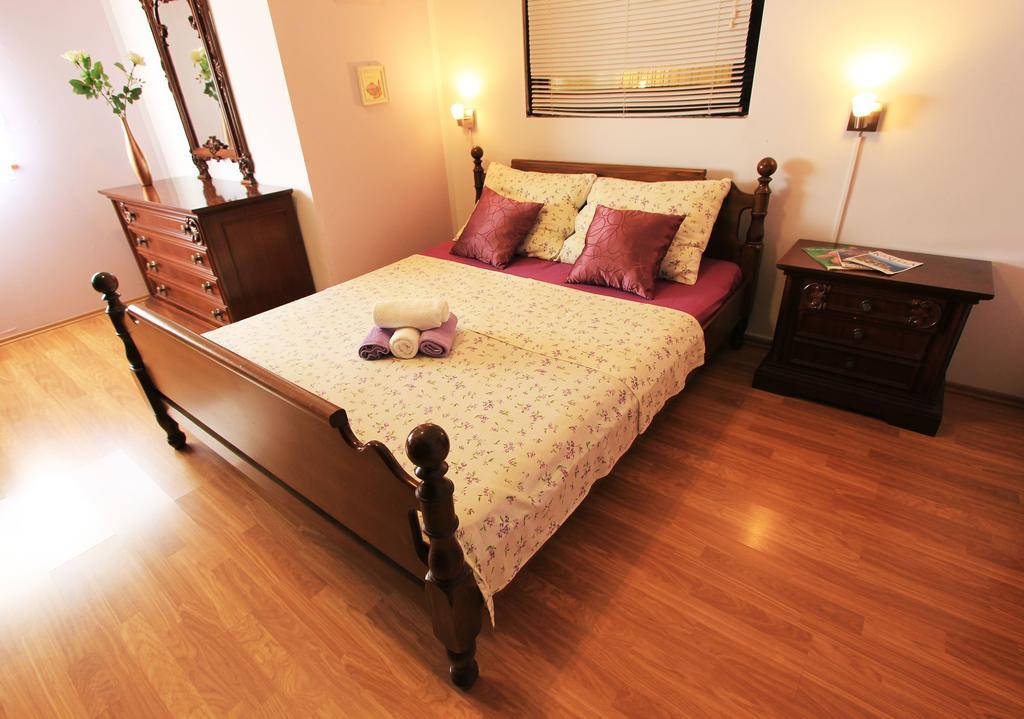 Priska Apartment Kaštela 外观 照片