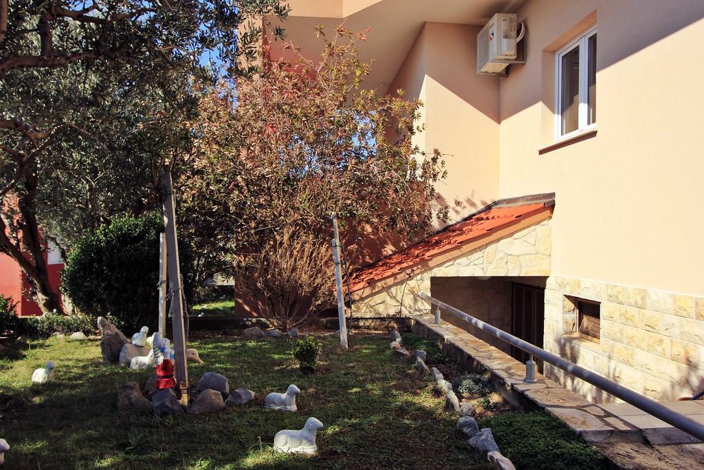 Priska Apartment Kaštela 外观 照片